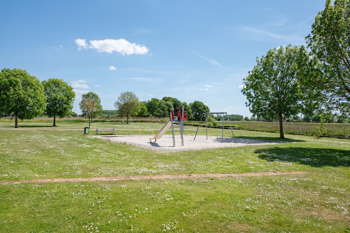 Foto 29 van Adenstraat 6