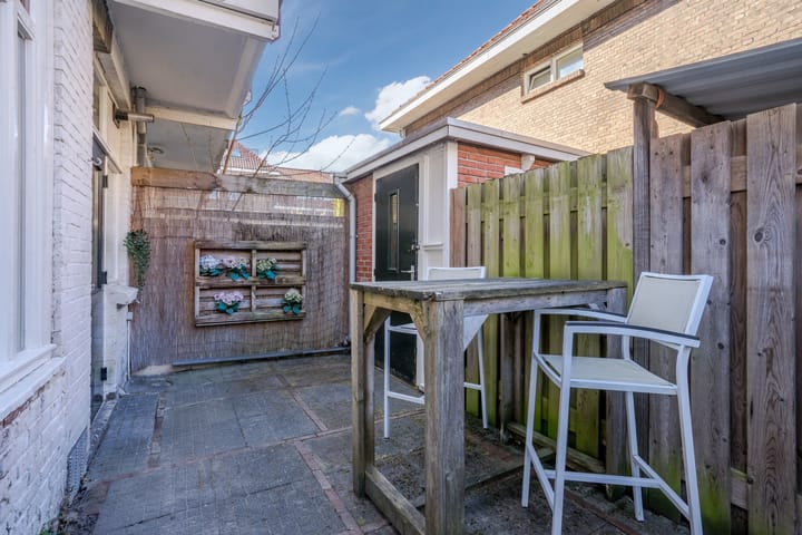 Photo 58 of Lodewijk Napoleonlaan 32