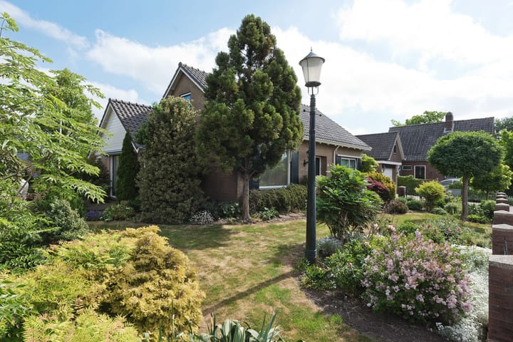 Photo 10 of Bilderdam 29-B