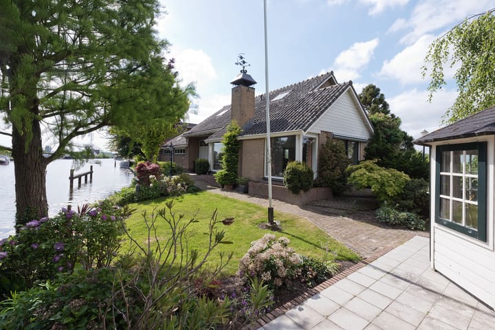 Photo 13 of Bilderdam 29-B