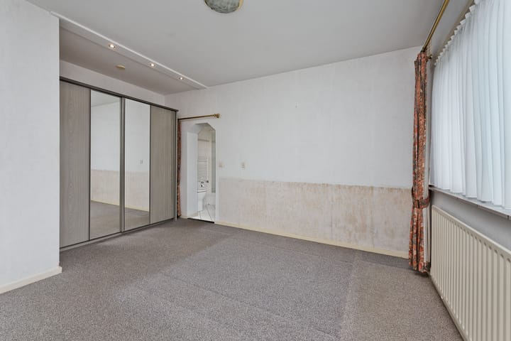 Photo 20 of Bilderdam 29-B