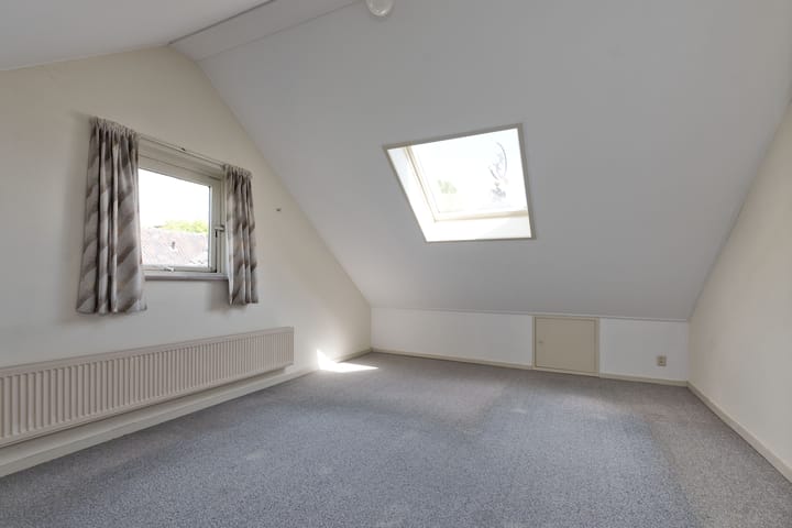 Photo 25 of Bilderdam 29-B