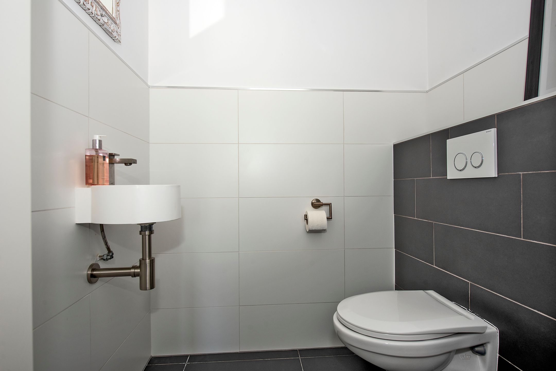 Photo 12 of Charlotte Köhlerstraat 43