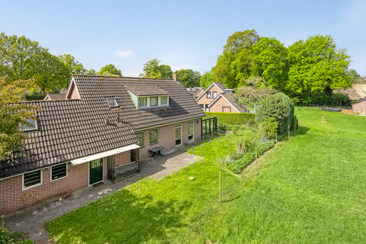 Photo 3 of Van Royenstraat 3