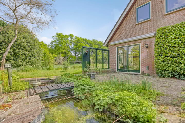 Photo 33 of Van Royenstraat 3