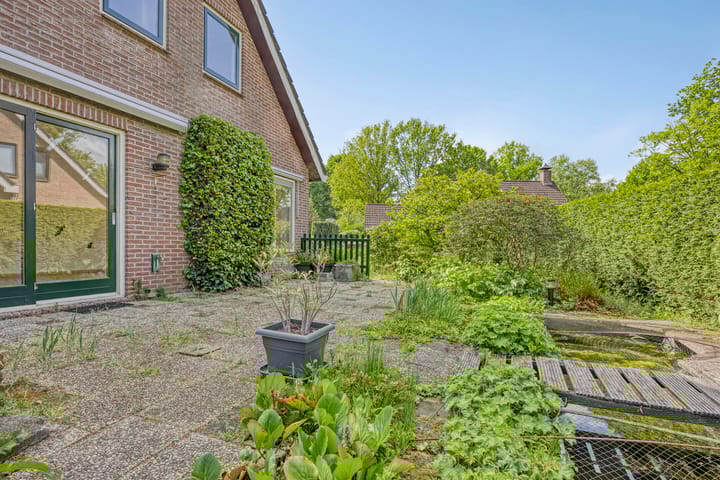 Photo 35 of Van Royenstraat 3