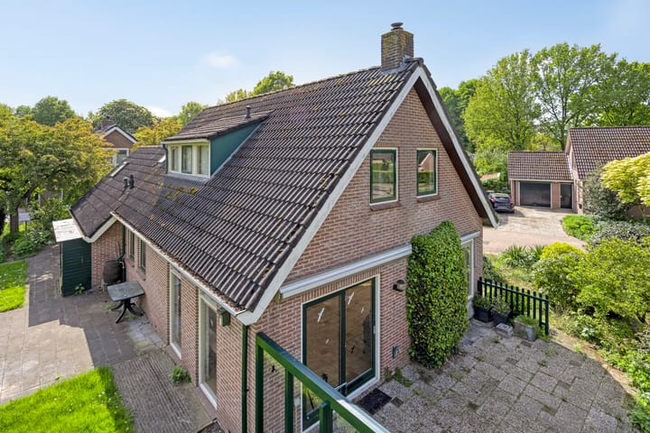 Photo 40 of Van Royenstraat 3