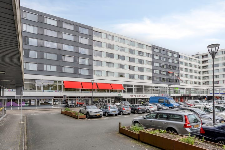 Foto 3 van Den Heuvel 214