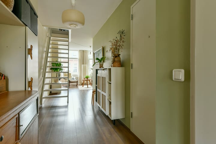 Foto 8 van Van Hogendorpstraat 141-3