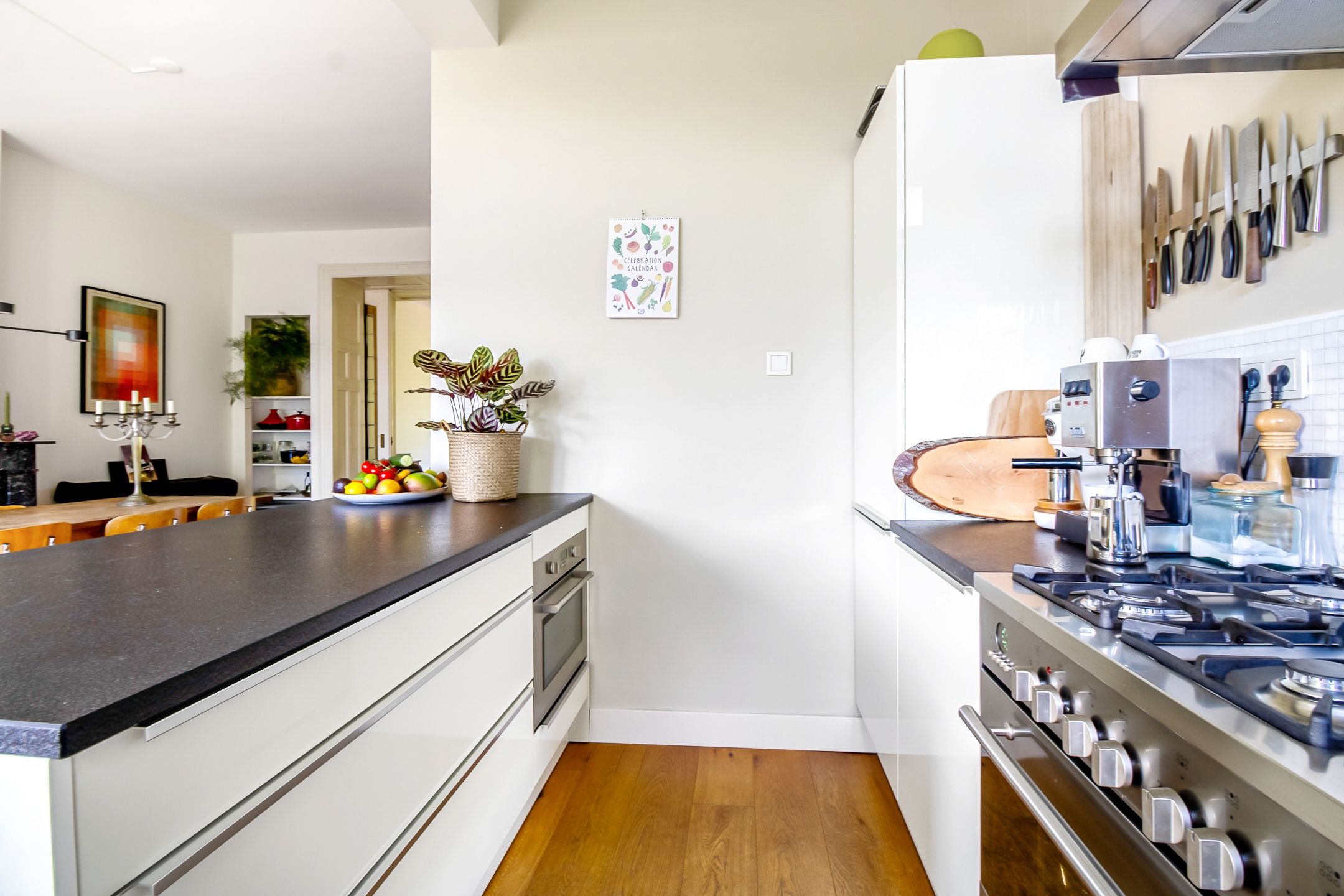 Photo 15 of Essenburgsingel 14-A