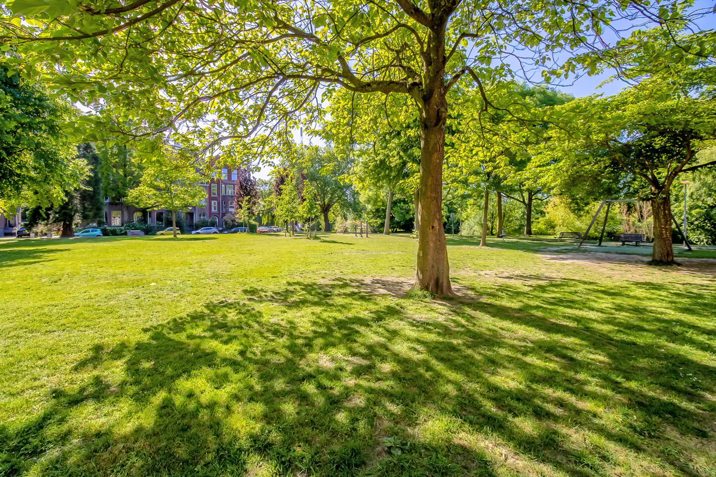 Photo 35 of Essenburgsingel 14-A