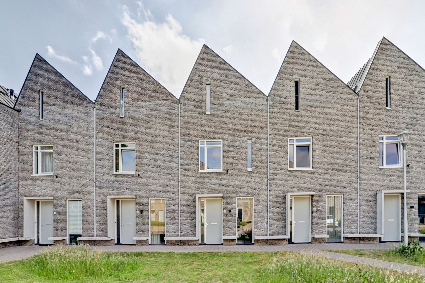 Foto 1 van Dahliahof 14