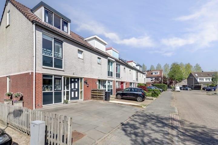 Foto 41 van Romerostraat 5