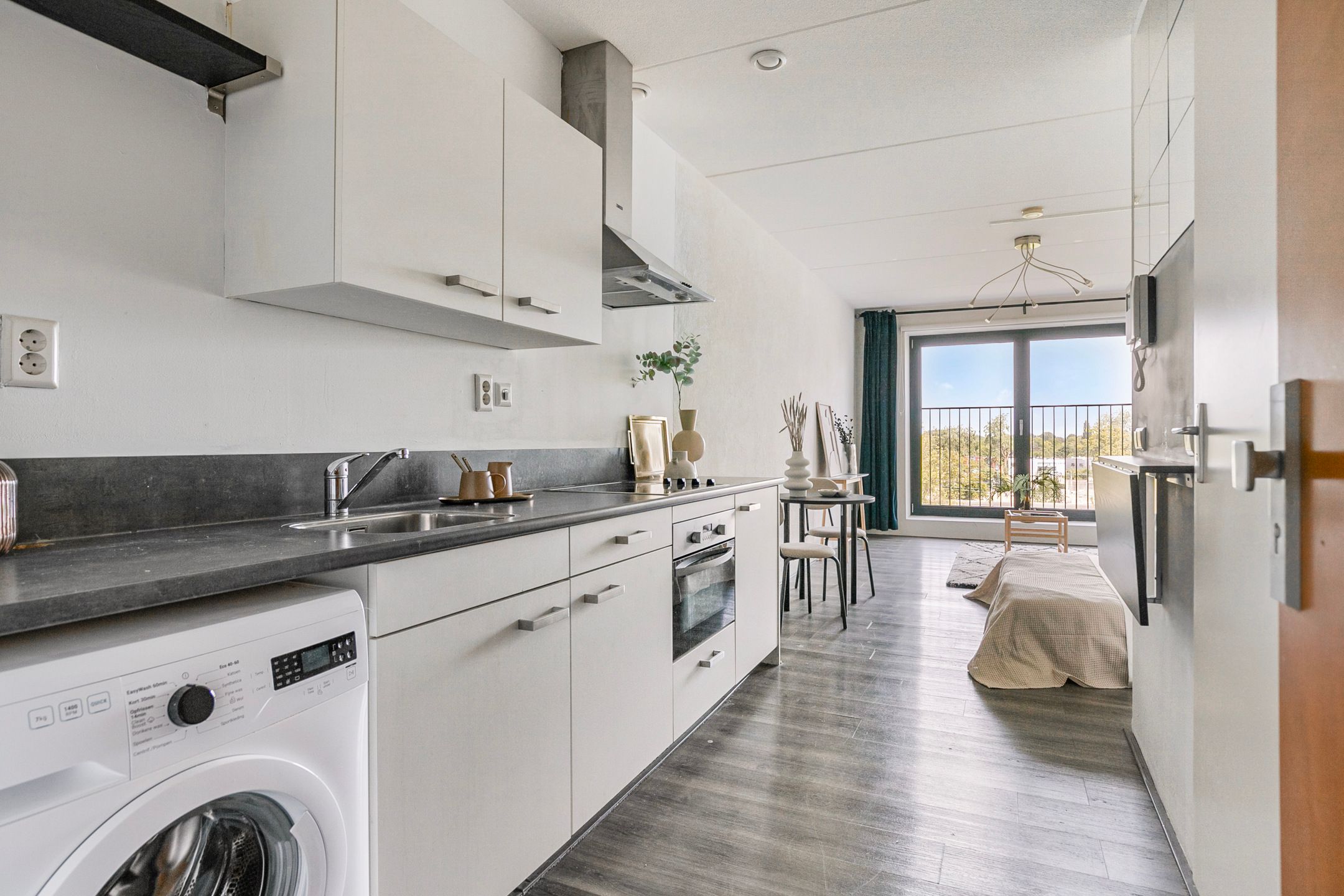 Photo 18 of Welnastraat 307