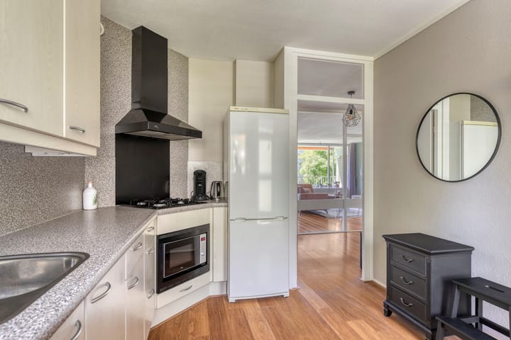 Photo 13 of Frederik van Eedenplaats 57