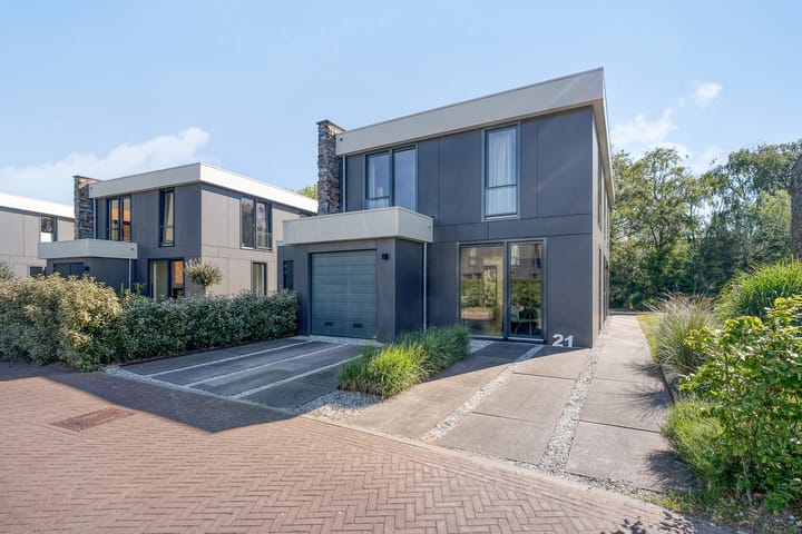 Foto 1 van Mirembelaan 21