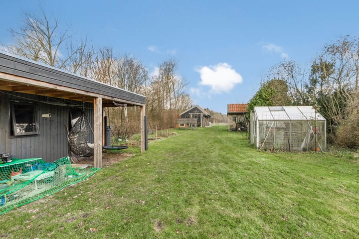 Photo 27 of Tsjerkewâl 27