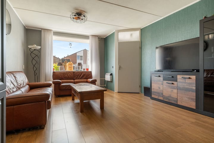 Photo 7 of Veerstraat 35