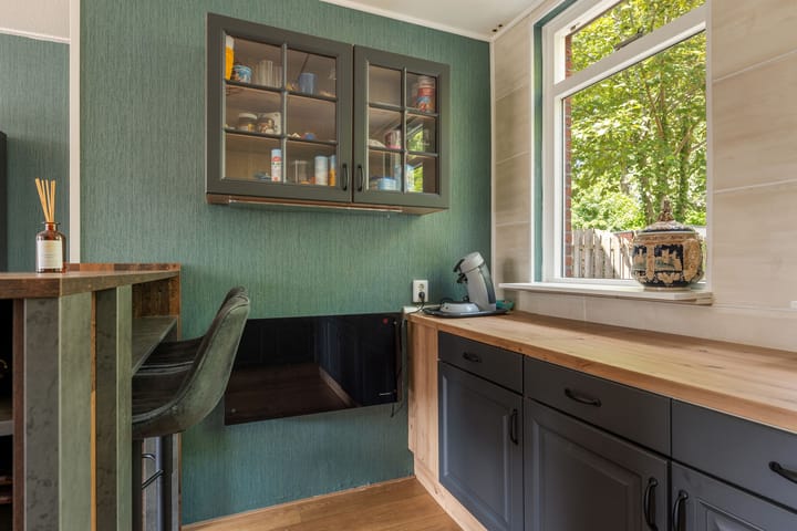 Photo 11 of Veerstraat 35