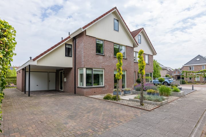 Foto 1 van Juralaan 14