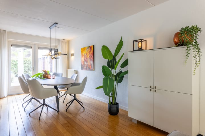 Foto 13 van Juralaan 14