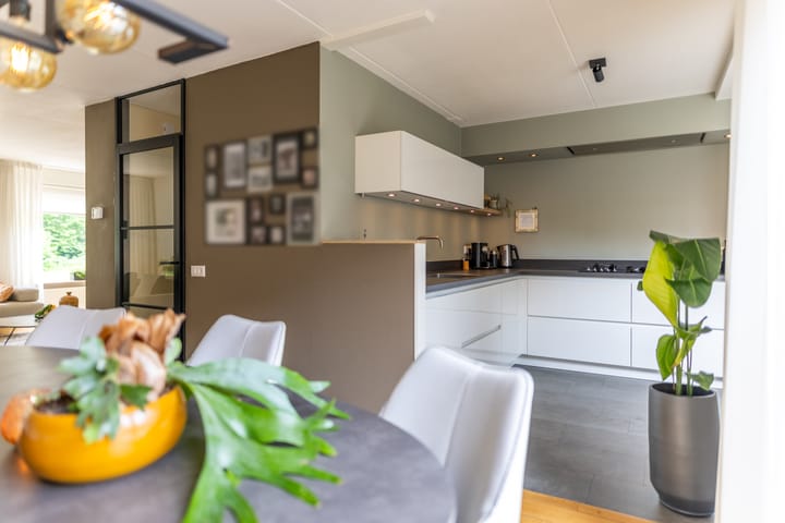 Foto 16 van Juralaan 14