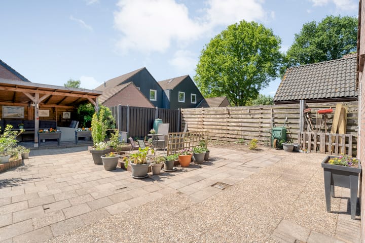 Foto 40 van Biezenstraat 8