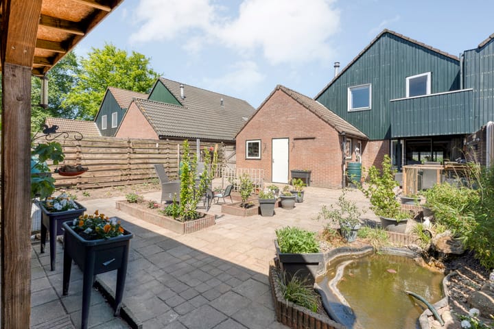 Foto 44 van Biezenstraat 8