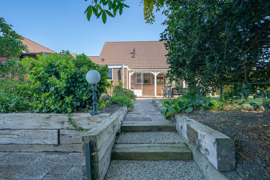 Foto 53 van Dokter Lohmanstraat 1