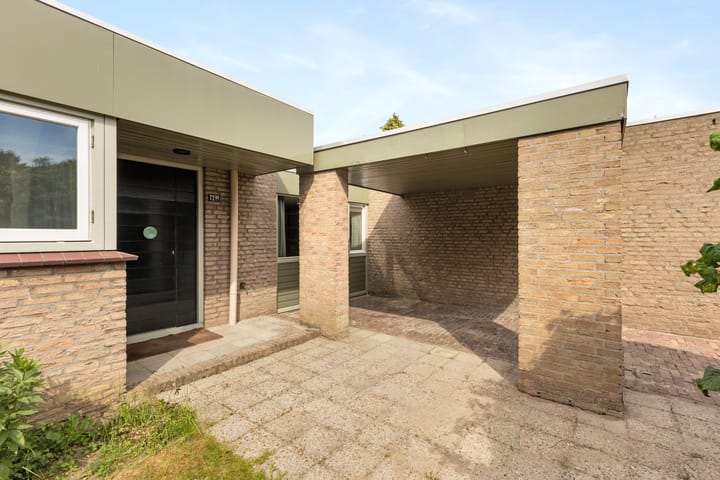 Photo 2 of Weezenhof 7208