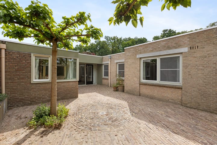 Foto 42 van Weezenhof 7208