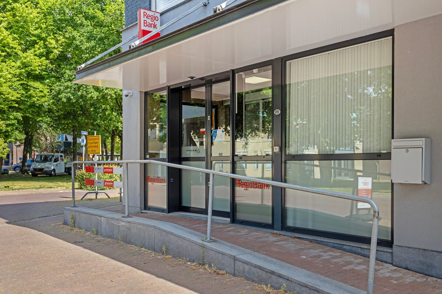 View photo 3 of Wilhelminastraat 25
