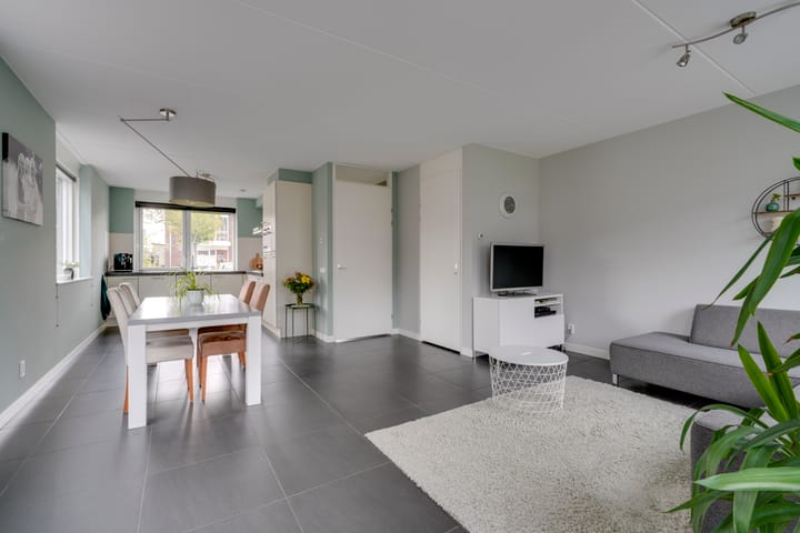 Foto 11 van Meidoorn 8