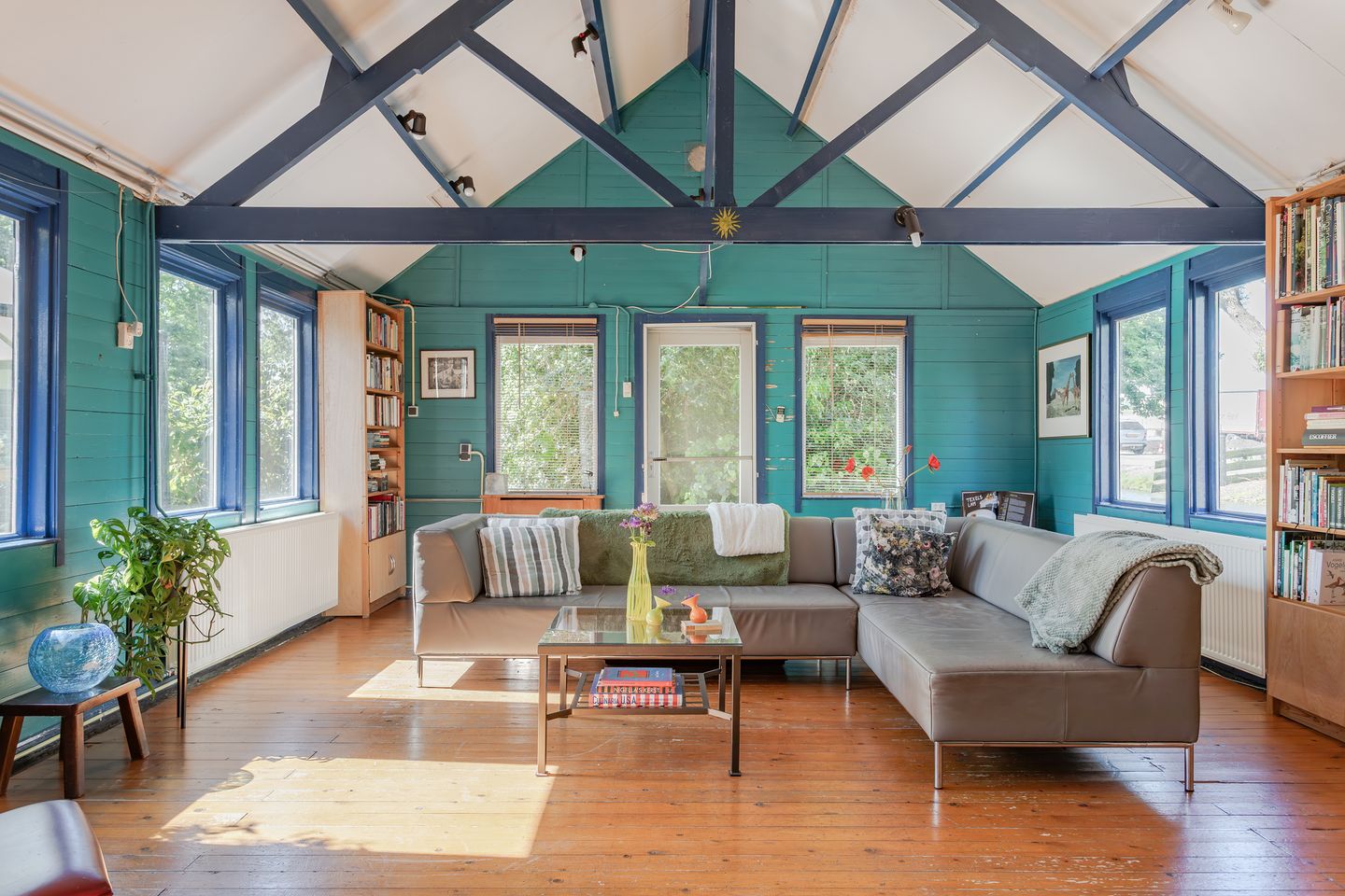 Photo 14 of Warder 13