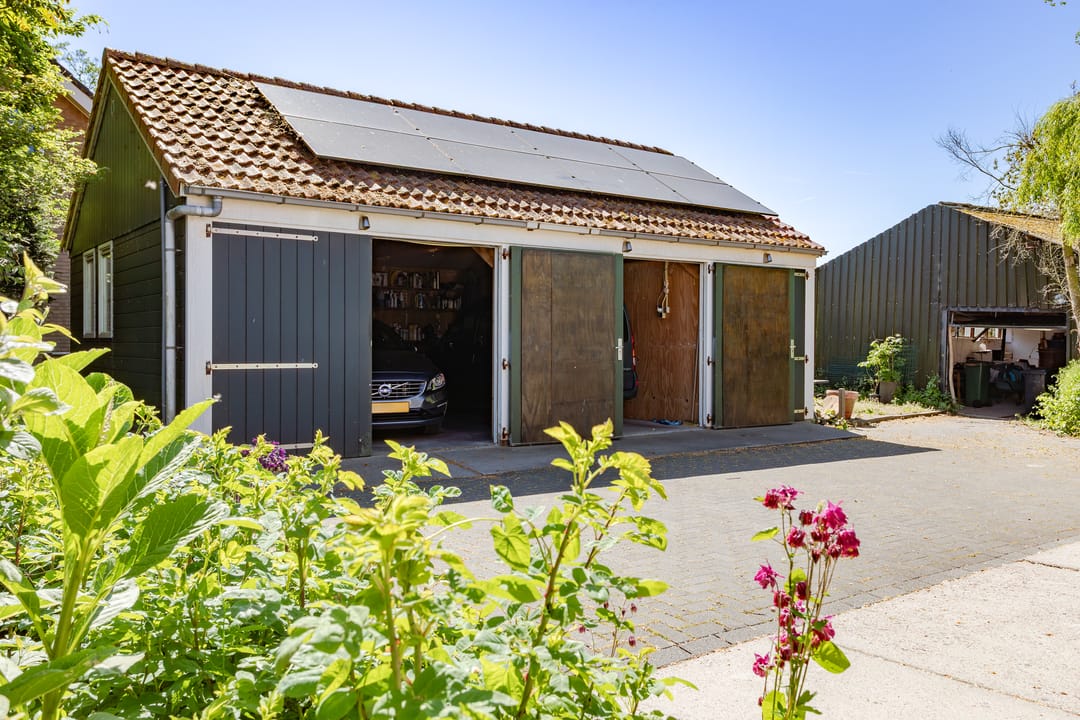 Photo 17 of Warder 13