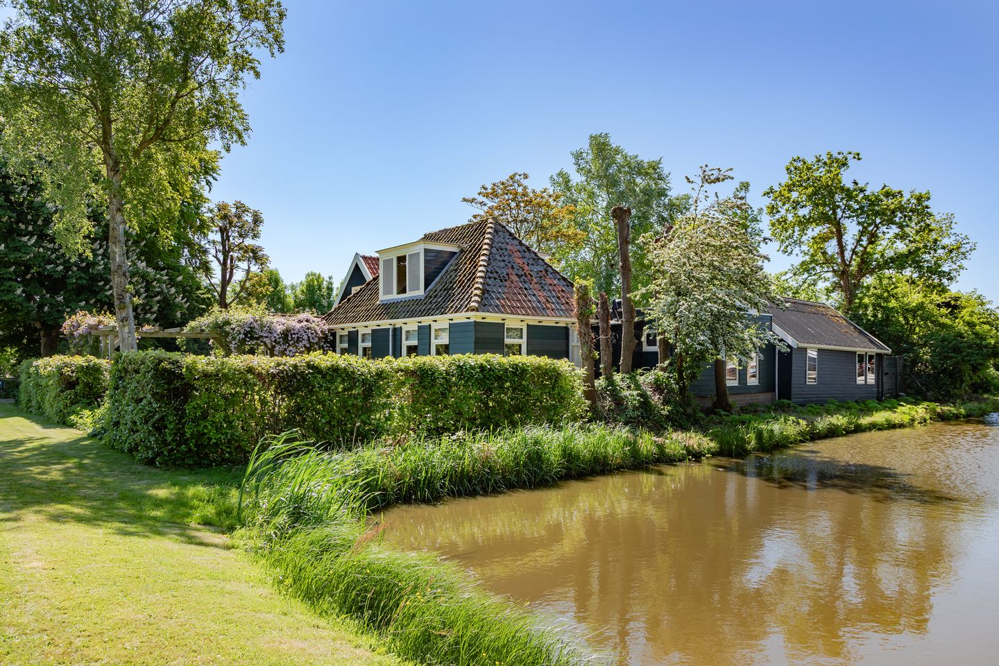 Photo 19 of Warder 13