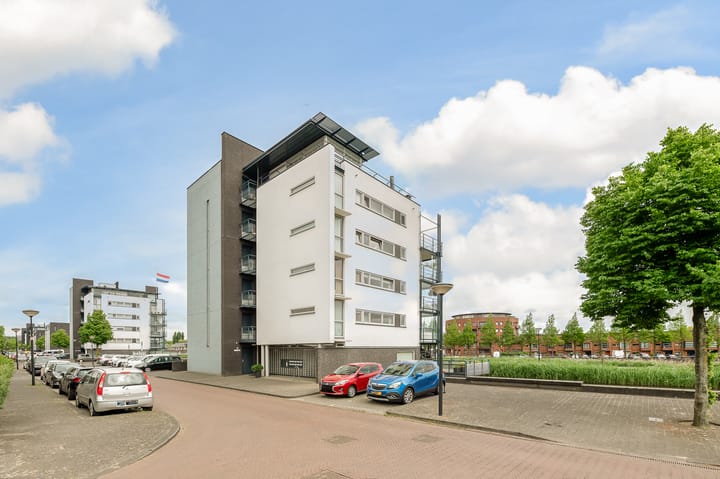 Foto 1 van Waterlandsingel 84