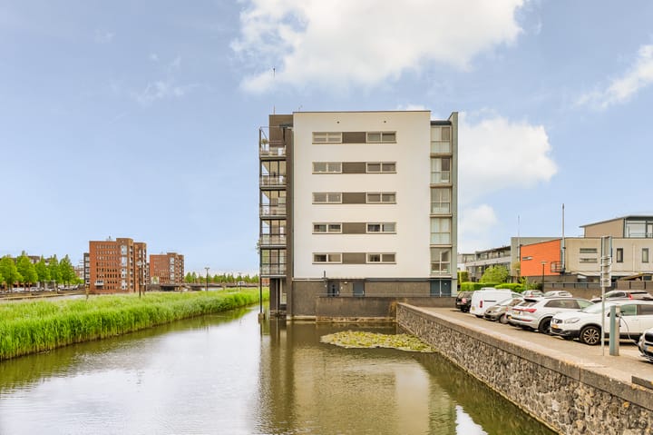 Foto 2 van Waterlandsingel 84