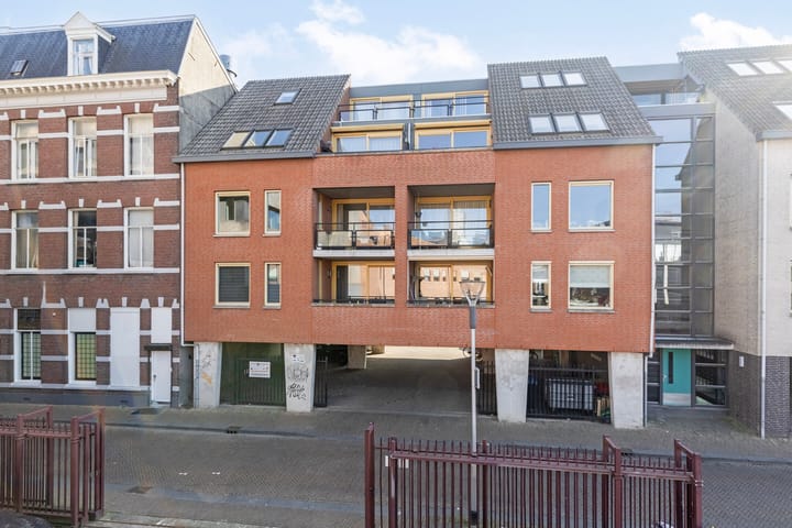 Foto 9 van Langestraat 6-02