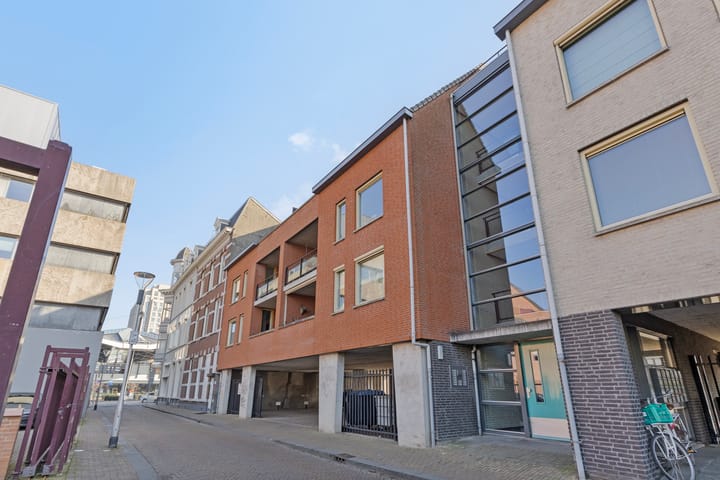 Foto 11 van Langestraat 6-02