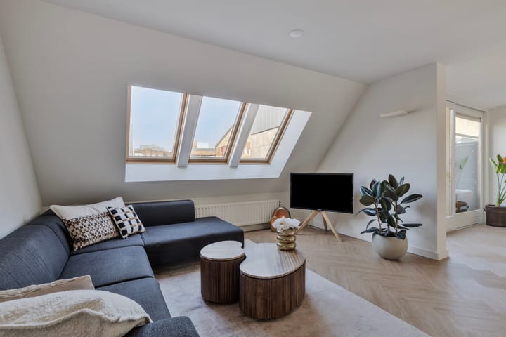 Foto 16 van Langestraat 6-02