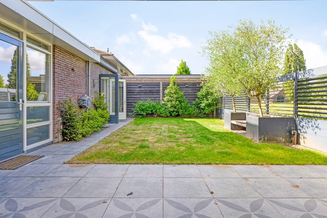 Foto 22 van Van Hogendorpstraat 17