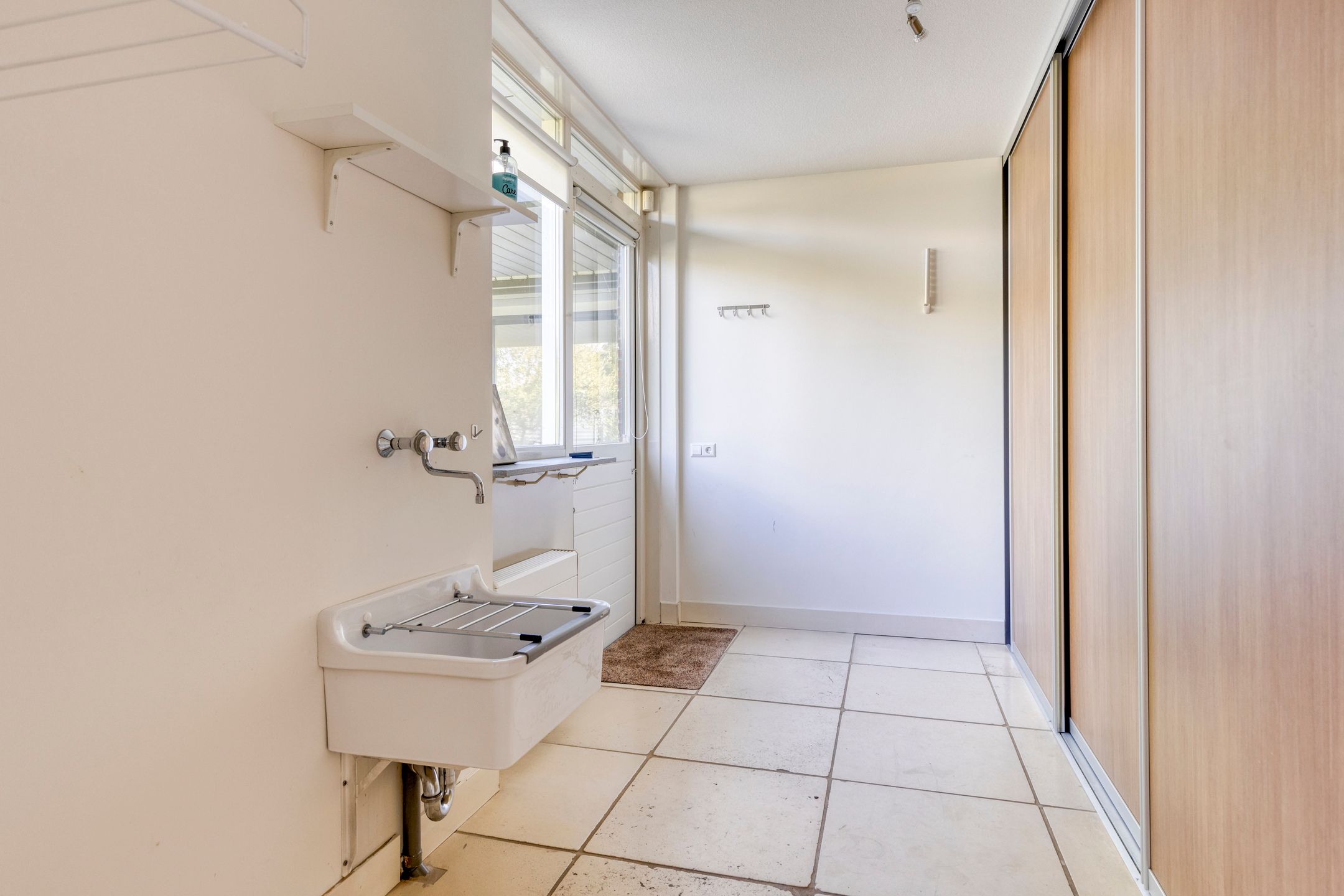 Foto 27 van Van Hogendorpstraat 17