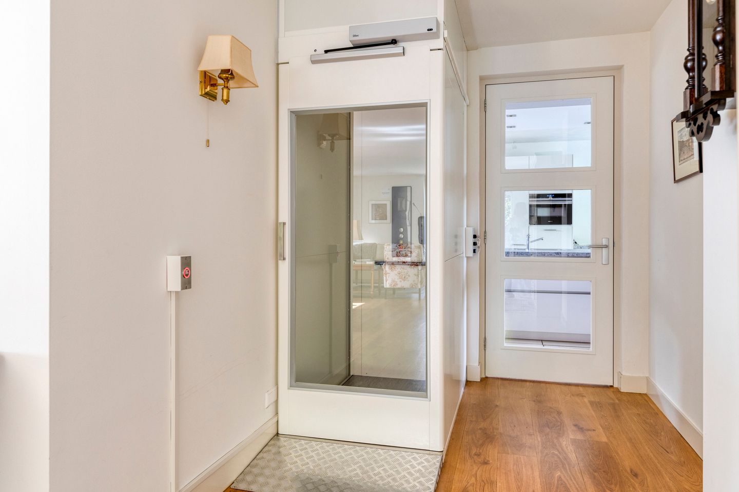 Foto 29 van Van Hogendorpstraat 17