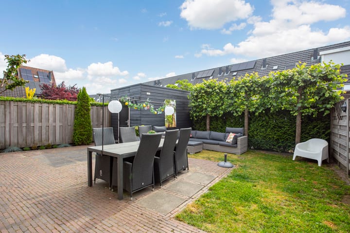 Photo 18 of Triumphperenlaan 28