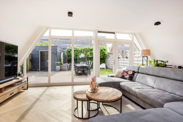 Foto 2 van Triumphperenlaan 28