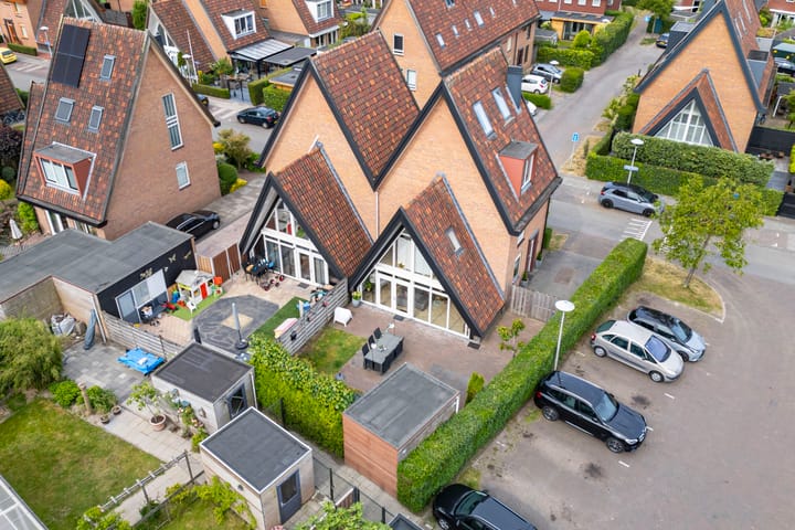 Photo 51 of Triumphperenlaan 28