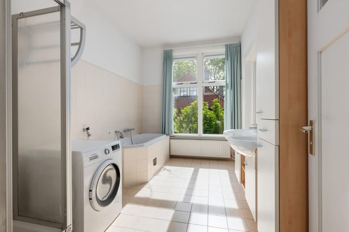 Photo 21 of Mecklenburglaan 34