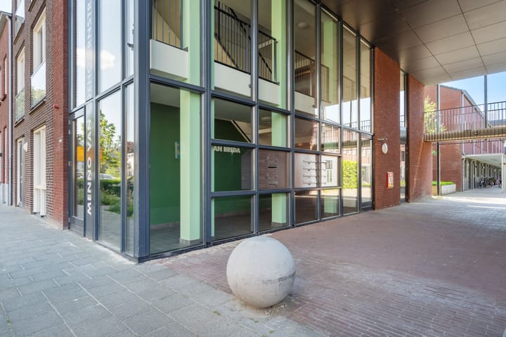 Foto 23 van Menno van Coehoornstraat 15