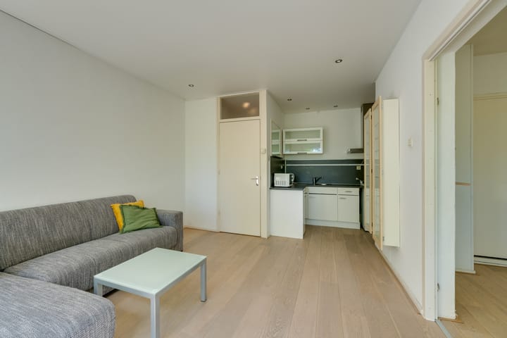 Foto 13 van Van Nijenrodeweg 736